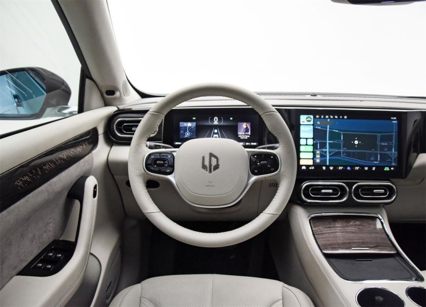 Leapmotor c11 китайский электромобиль