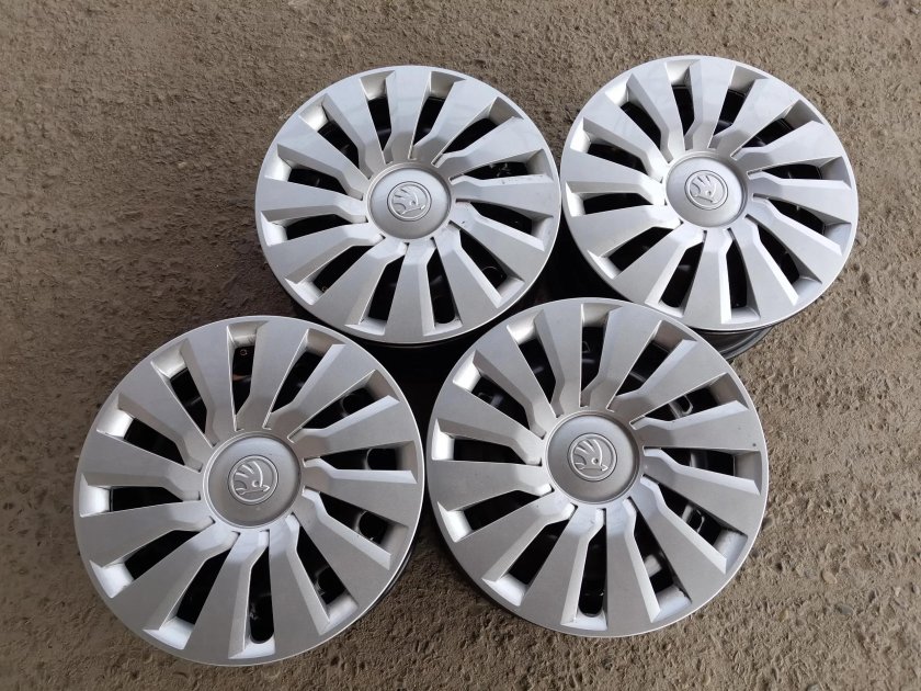 8450040735 Колпак