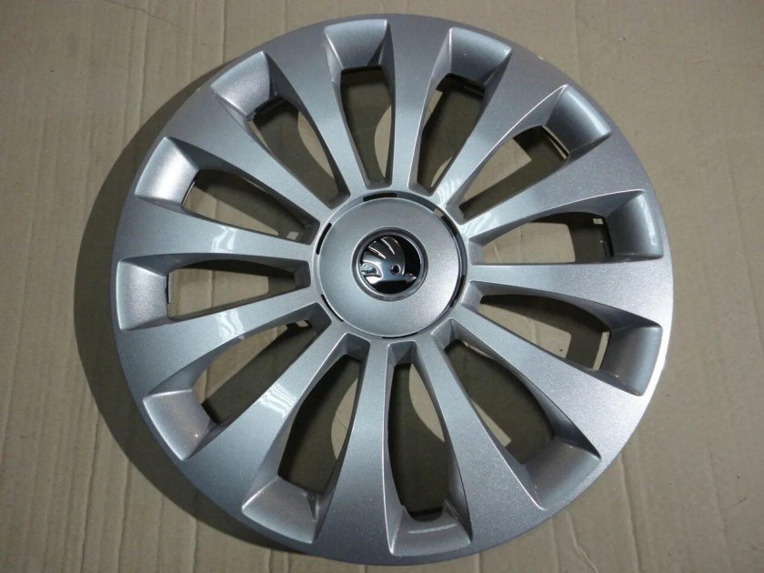 Колпаки r15 на Skoda Octavia