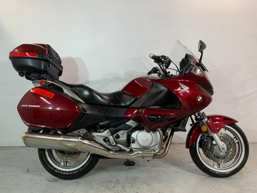 Honda nt650v Deauville пластик