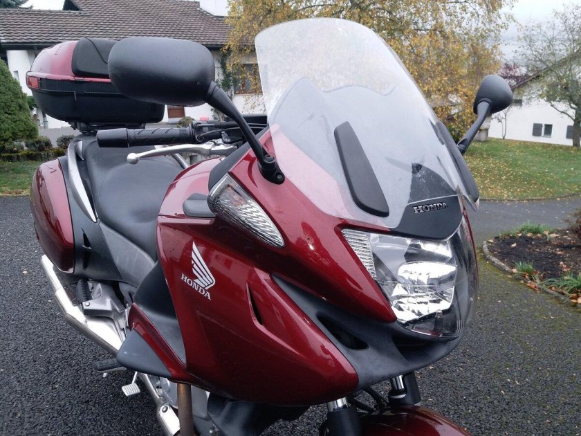 Хонда Девиль 700