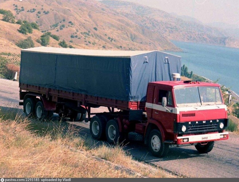 КАМАЗ 54112 седельный тягач