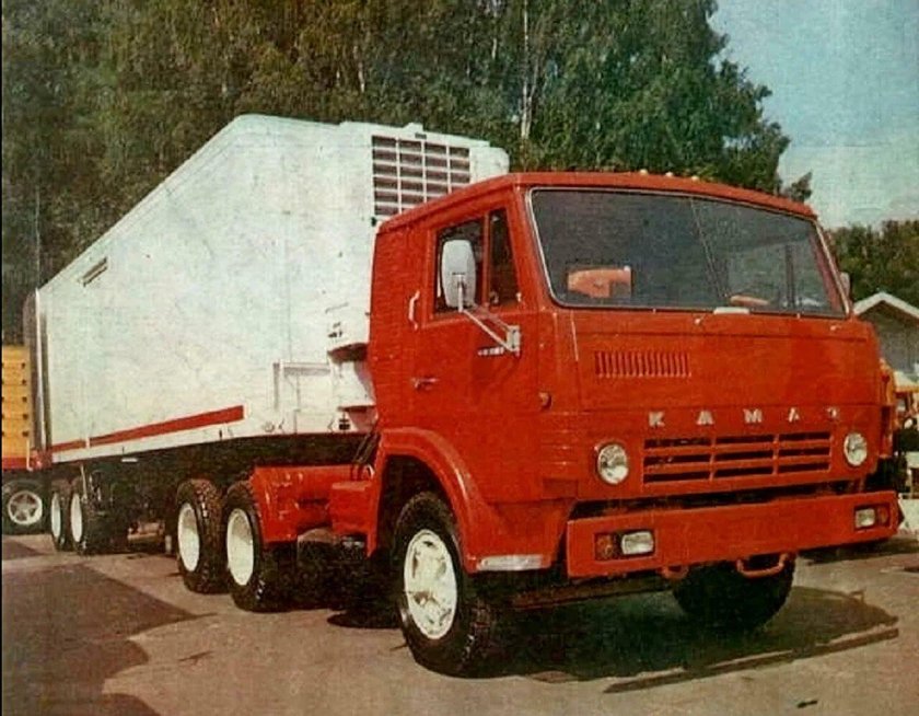 КАМАЗ С полуприцепом ОДАЗ 9772