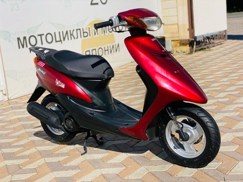 Yamaha jog красный