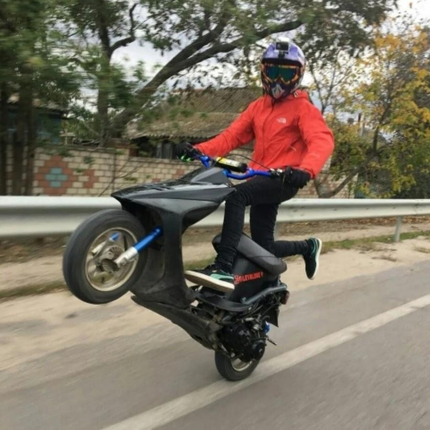 Honda Dio стант