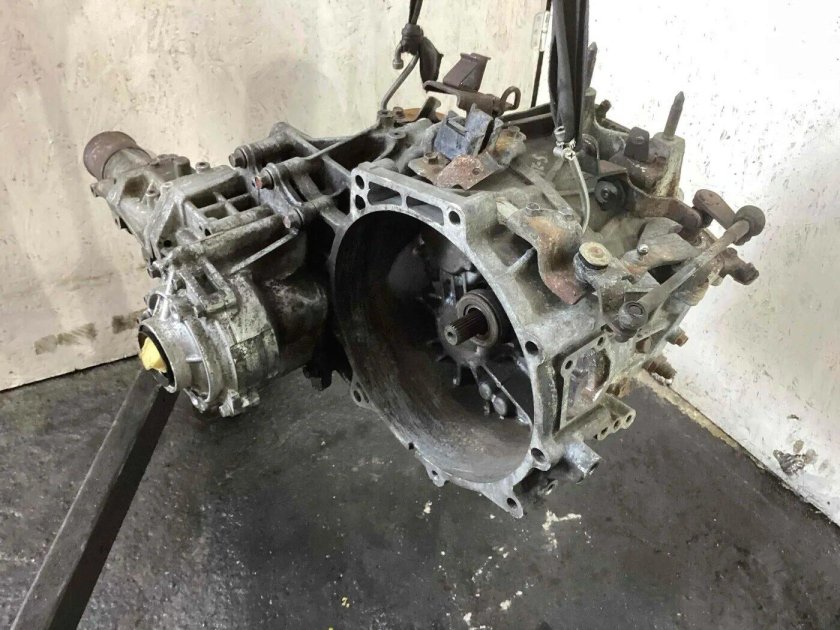 Мицубиси Аутлендер МКПП