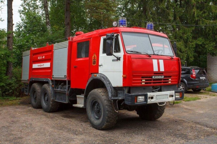 Пожарный КАМАЗ 43118 АЦ 6 40