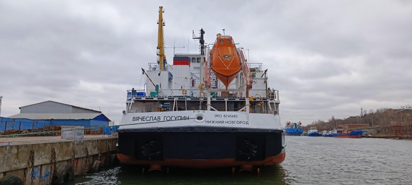 Вячеслав Гогулин теплоход