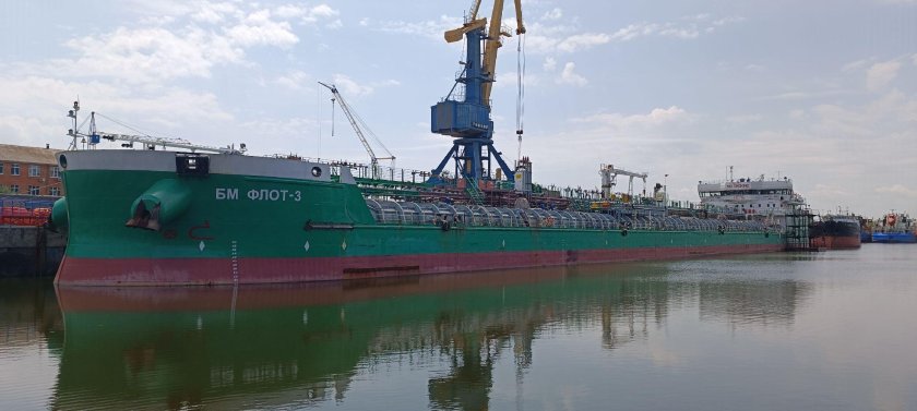 Теплоход БМ