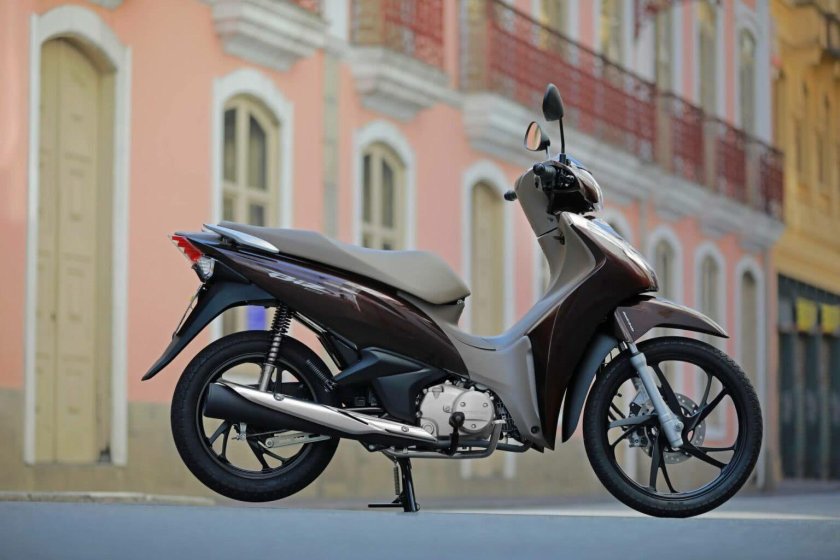 Honda Trail 125 with Side car