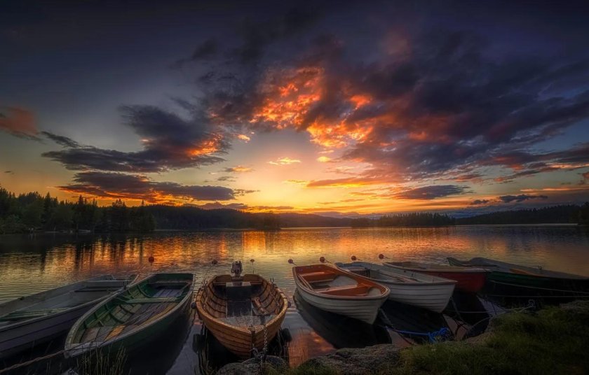 Лодка у причала