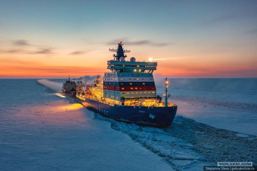 Атомный ледокол "Арктика"