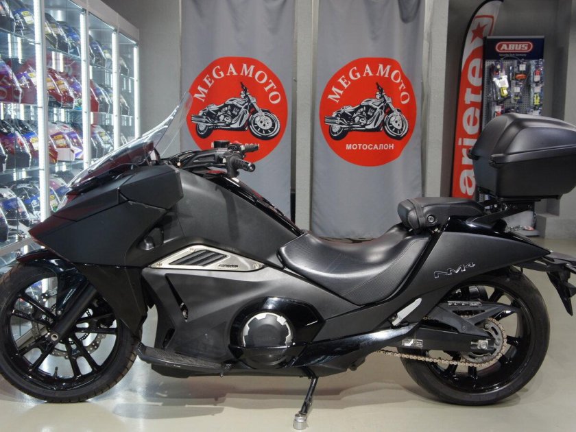 Honda nm4