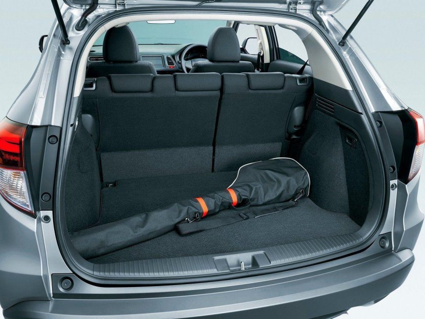 Honda Vezel багажник