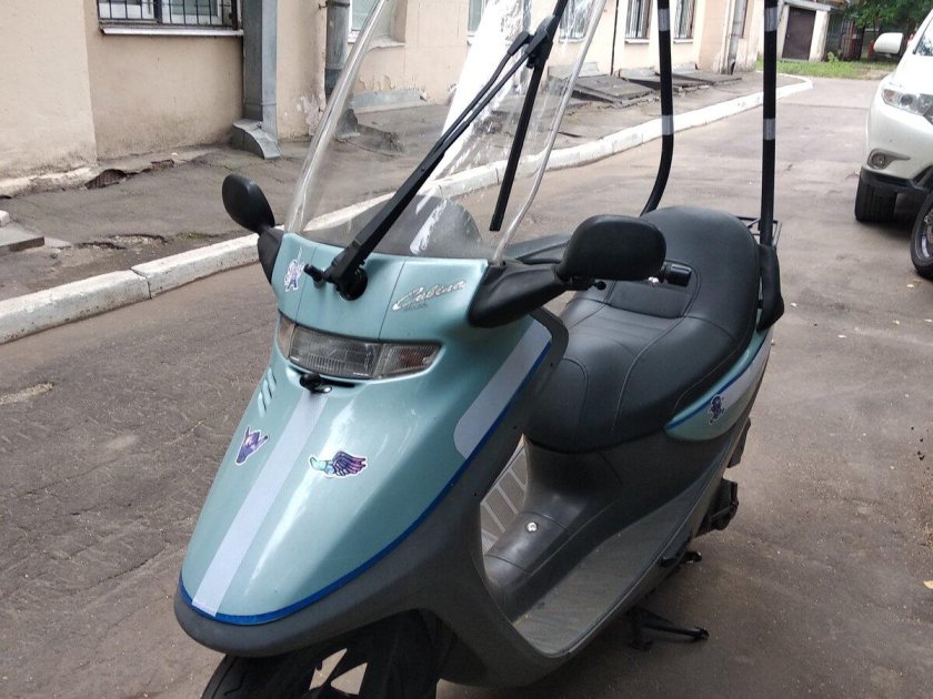 Скутер Хонда кабина