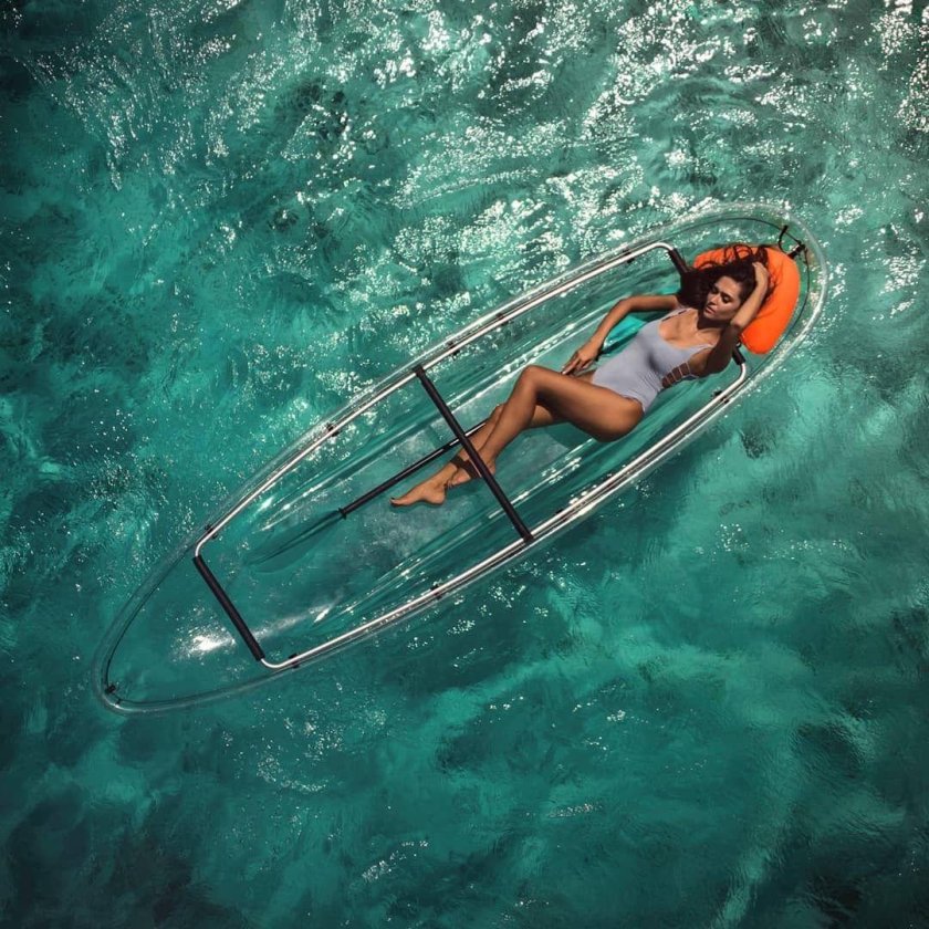 Прозрачное каноэ