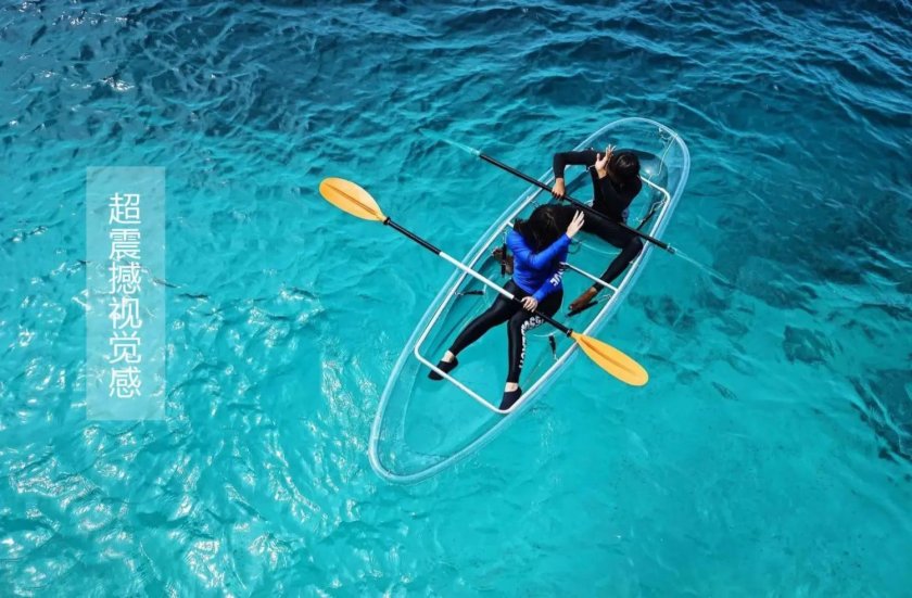 Прозрачный каяк