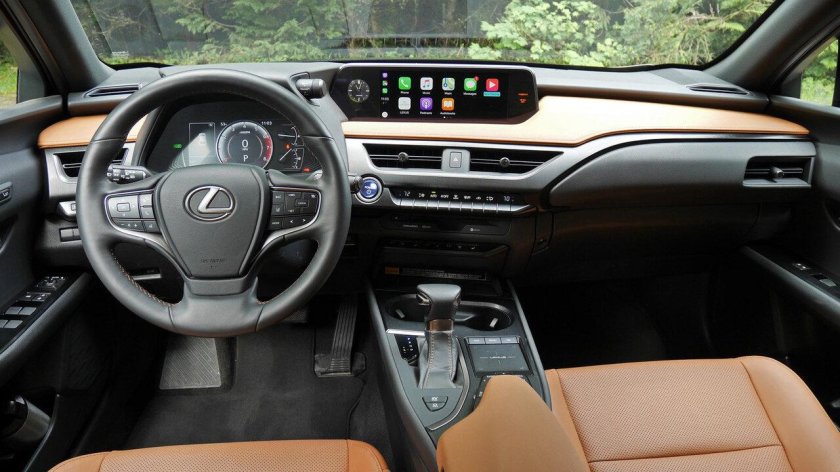Lexus ux200 Interior