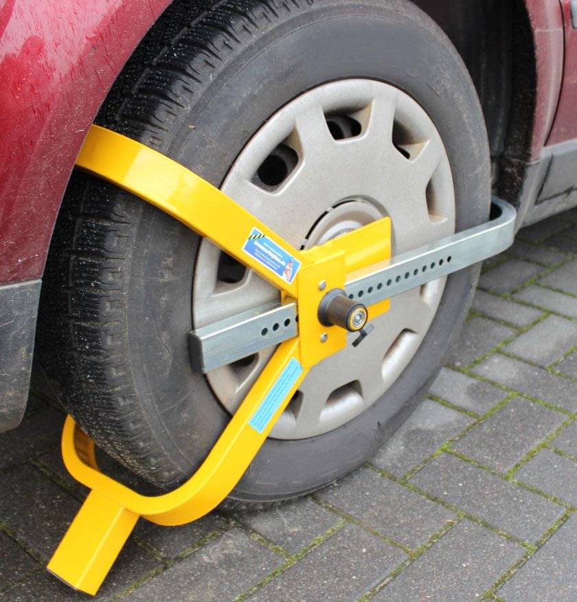 Блокиратор колеса «Багира»