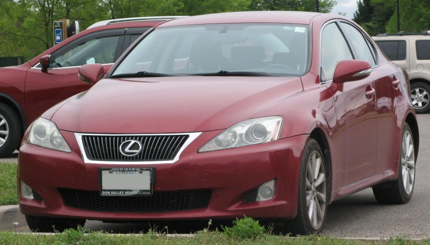 Lexus is 250 2009