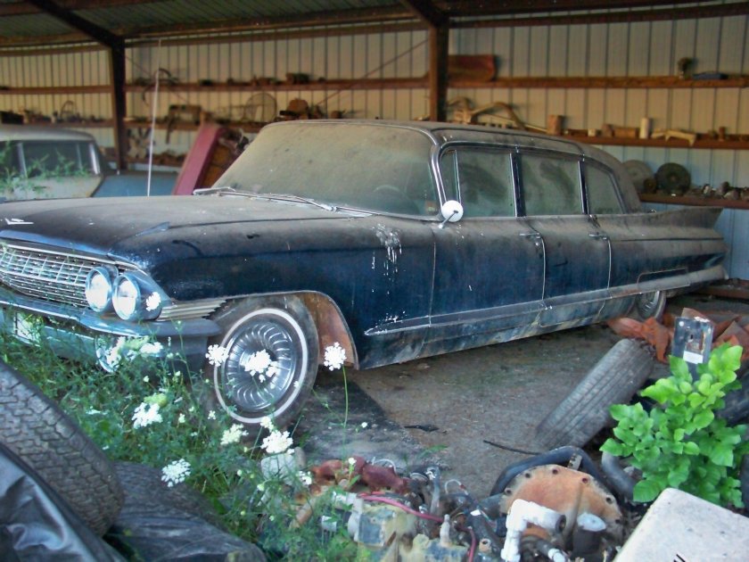 Кадиллак 1960 заброшенный