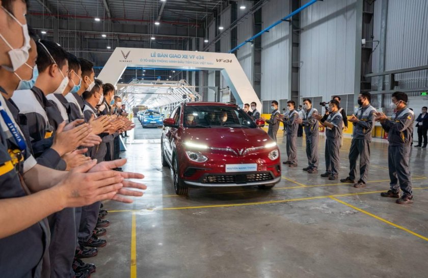 Вьетнам автомобили выпускает