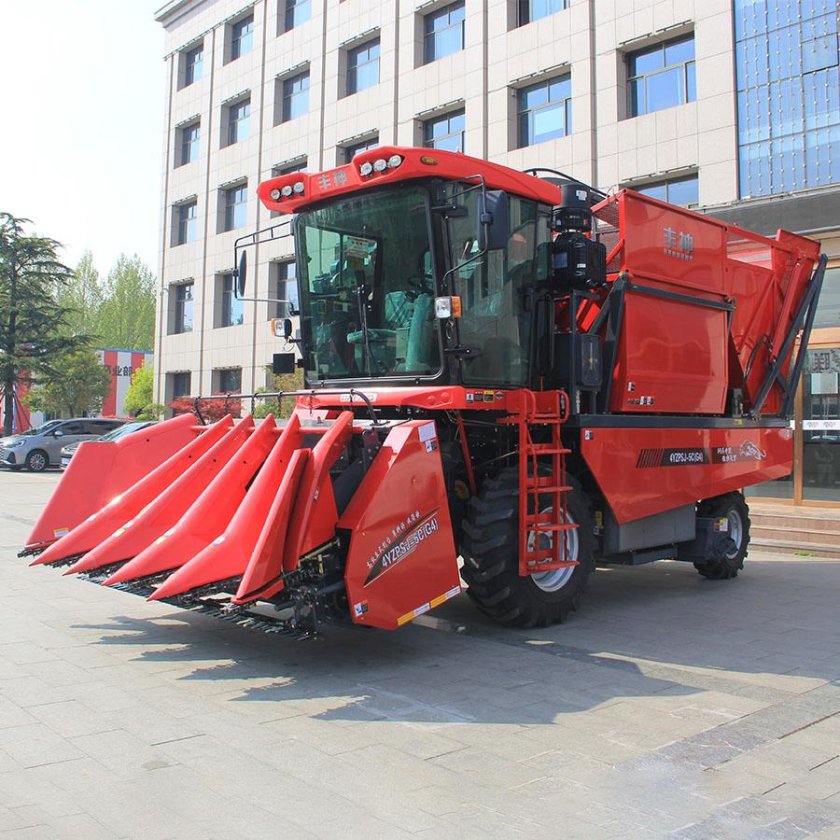 Кукурузоуборочный мини комбайн