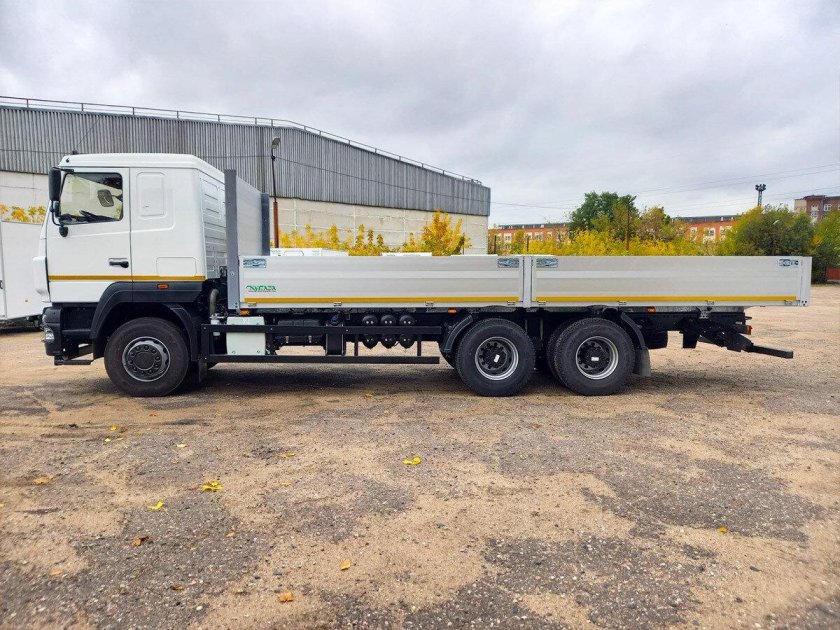 МАЗ 631228 бортовой