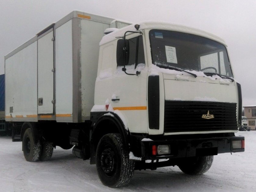 МАЗ Купава 6731