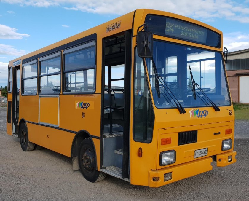 Менарини автобус итальянский