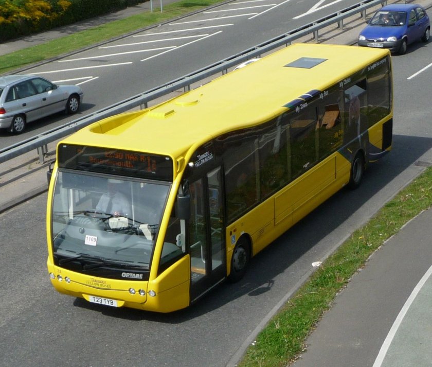 Автобус желтый