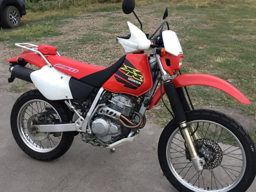 Продам мотоцикл Honda XR 250