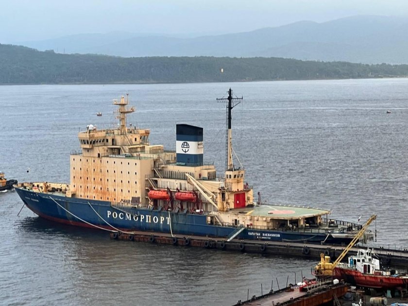 Ледокол Капитан Хлебников