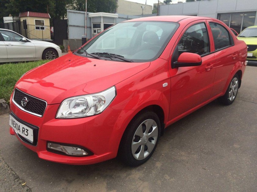 Нексия 3 красная