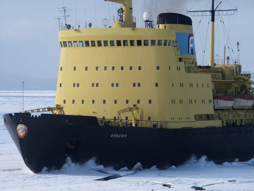 Красин ледокол, 1976