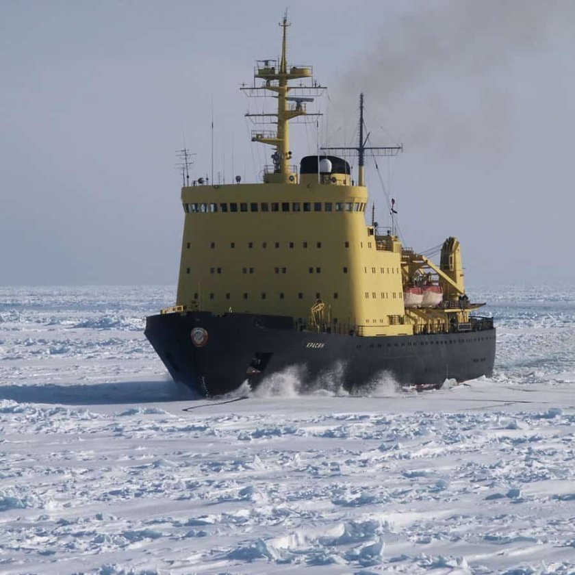 Атомный ледокол Красин