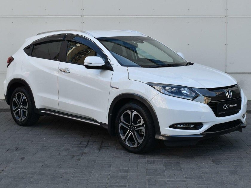 Honda Vezel 2018 белый