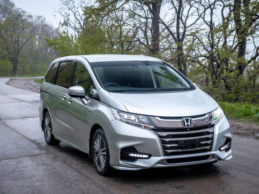 Хонда Одиссей гибрид 2020