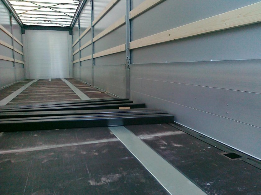 Коники для полуприцепа Шмитц