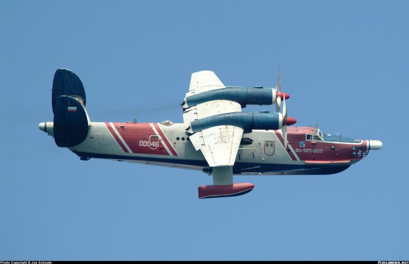 Самолет бе-12п