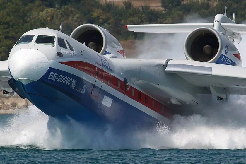 Самолет-амфибия бе-200