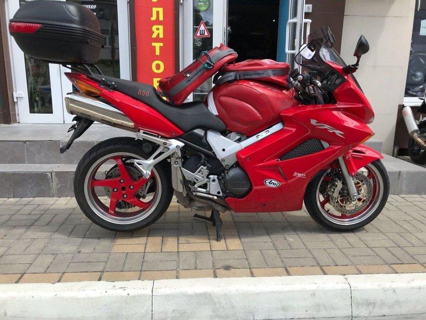 Honda VFR 2002