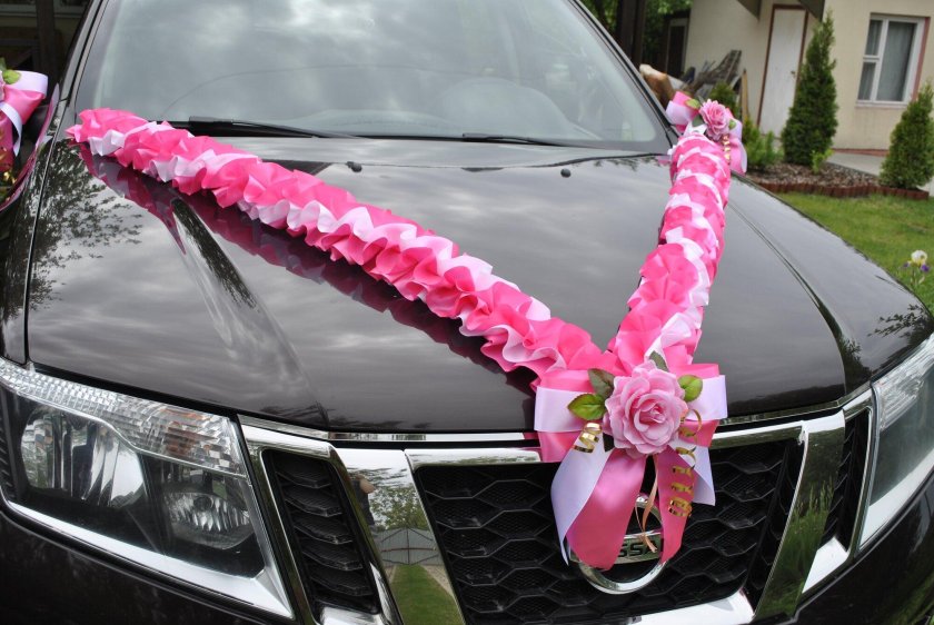 Украшение на капот свадебной машины