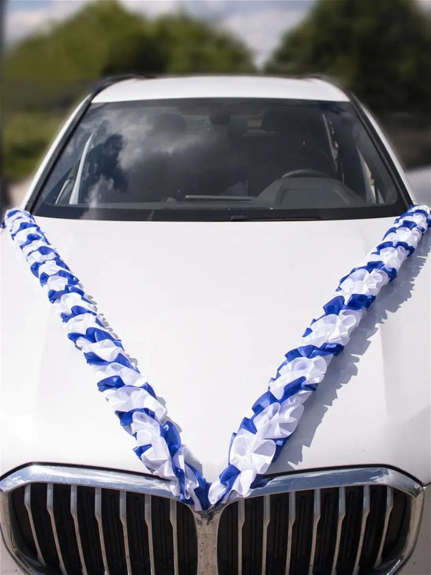 Свадебные украшения на машину