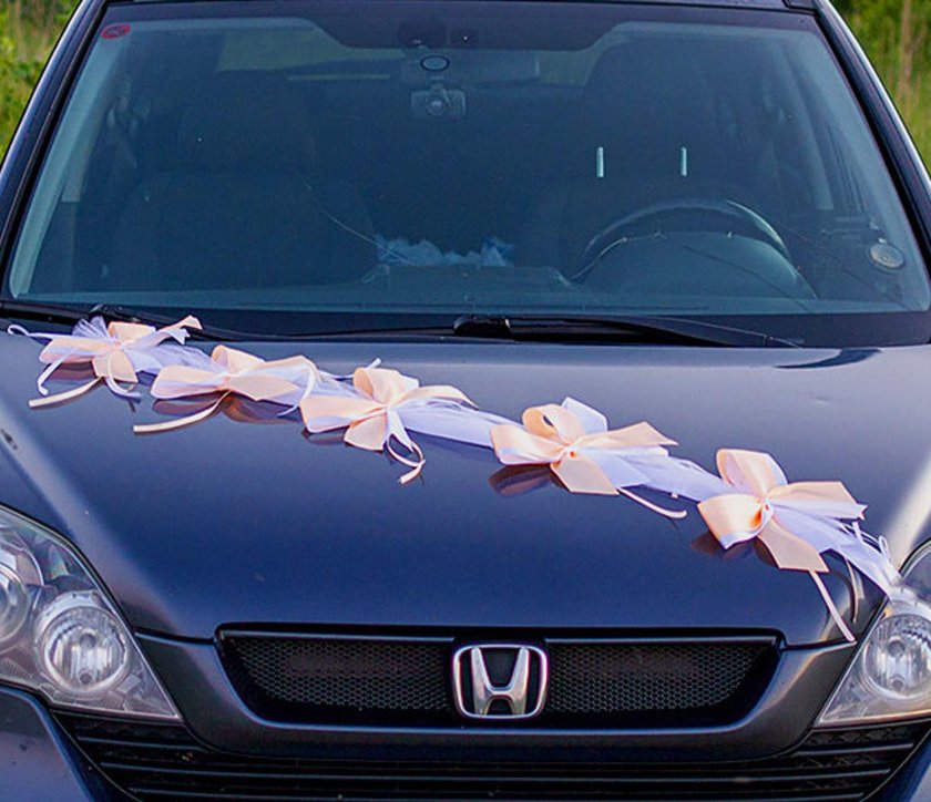 Украшения на машину