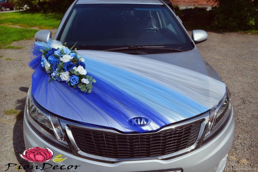 Украшение свадебного автомобиля