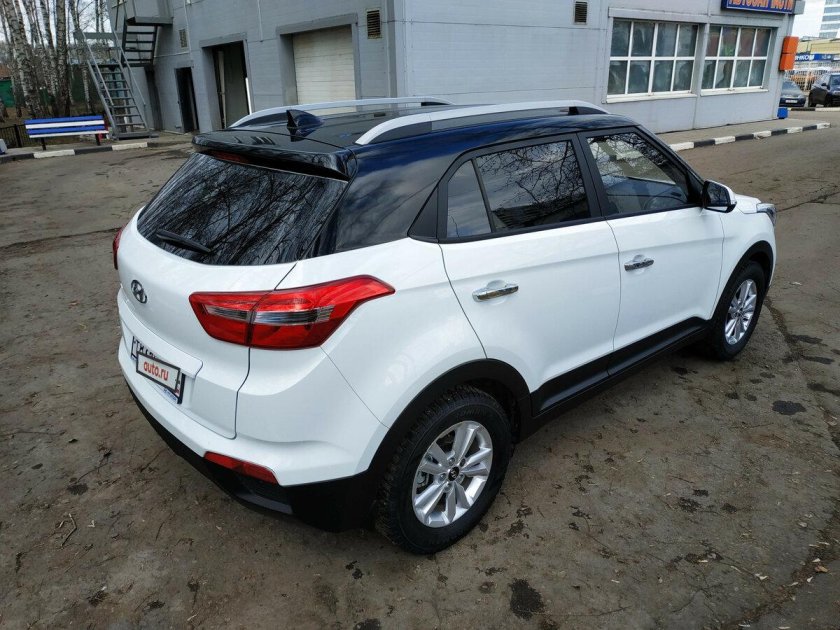 Машина Хендай Крета с номером 741