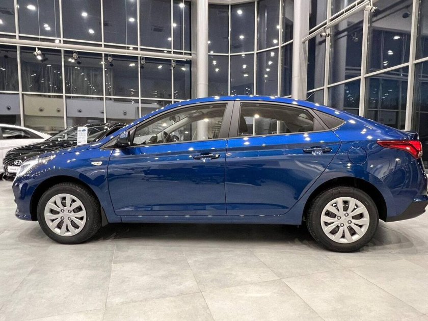 Kia Rio 2018 синий