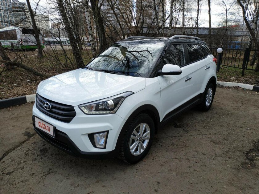 Hyundai Creta 2020 белая с черной крышей