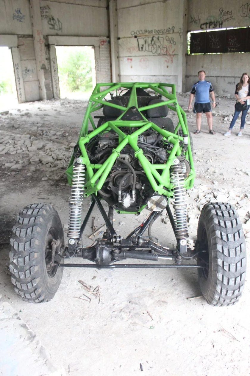 Багги Constrictor